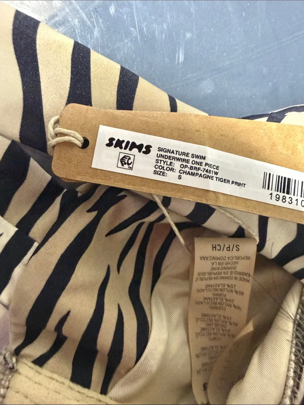 Skims signature swim underwire one piece champagne tiger print small